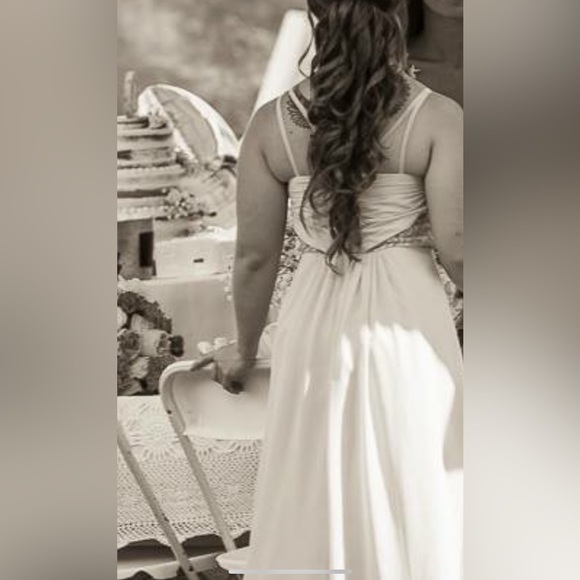 David’s Bridal Bellini Bridesmaid Dress - Picture 3 of 3